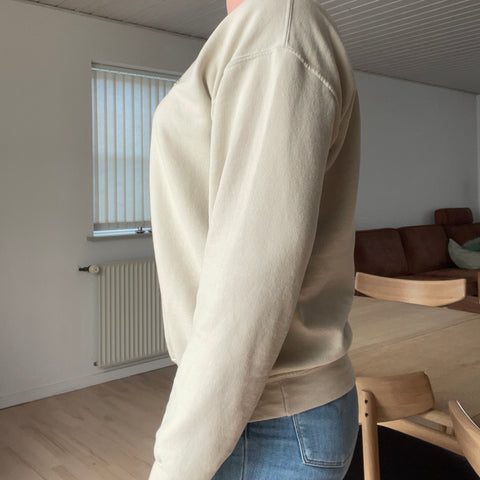 Dansende skeletter - broderet sweatshirt