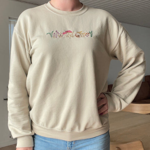 Dansende skeletter - broderet sweatshirt