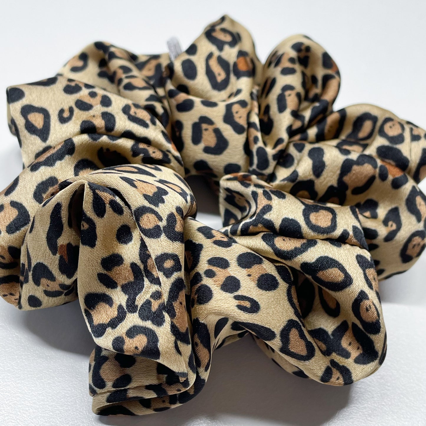 Scrunchies - leopard - L